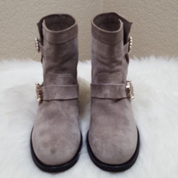 Jimmy Choo Youth Pearls Buckle Booties Taupe Sz 7 - Picture 3 of 10
